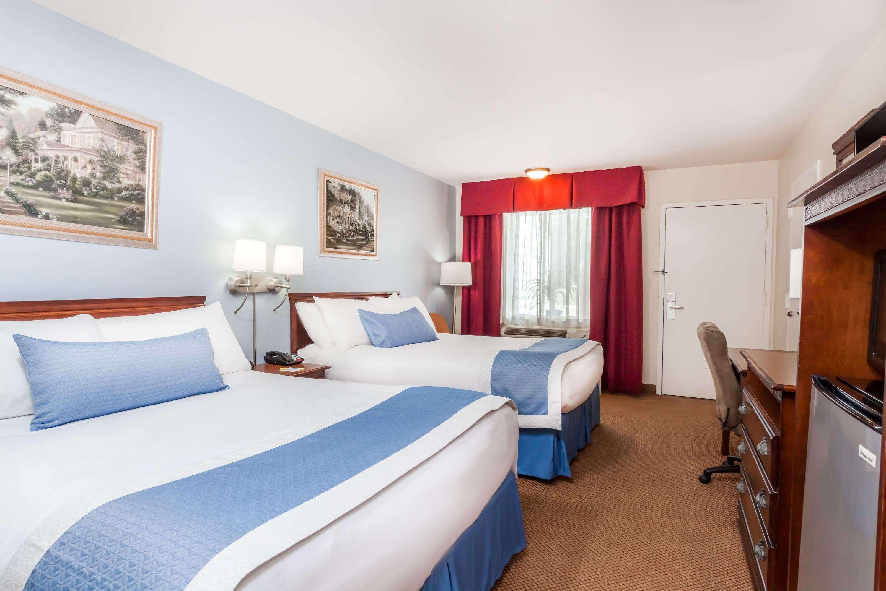 Days Inn By Wyndham Hampton Exterior photo
