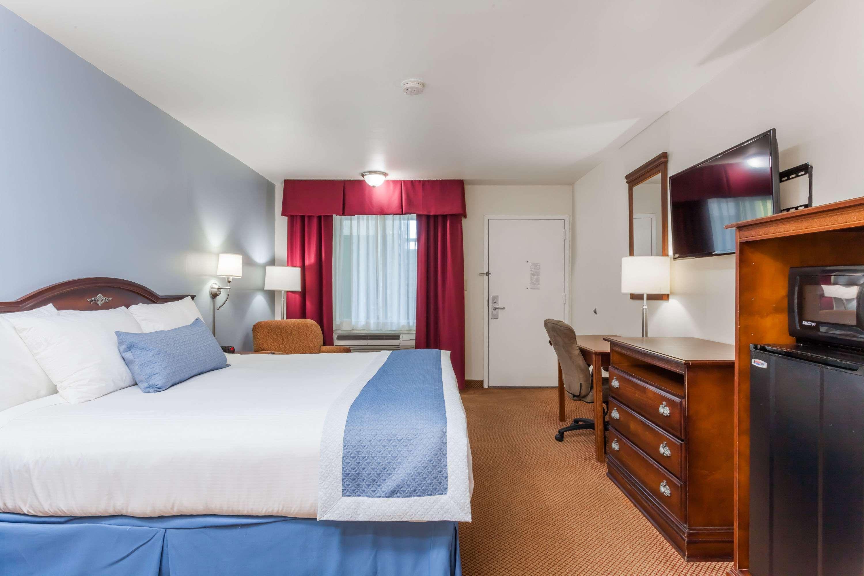 Days Inn By Wyndham Hampton Exterior photo